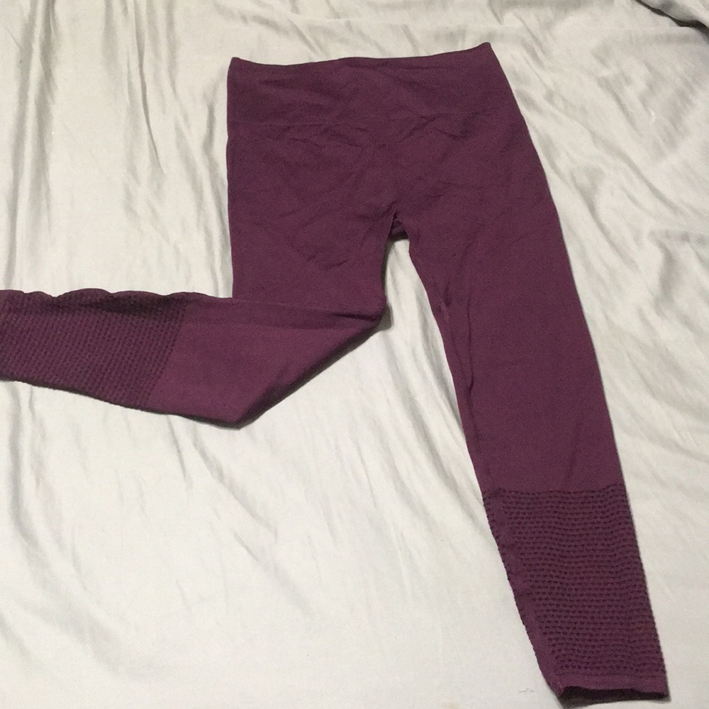 fabletics yoga pants